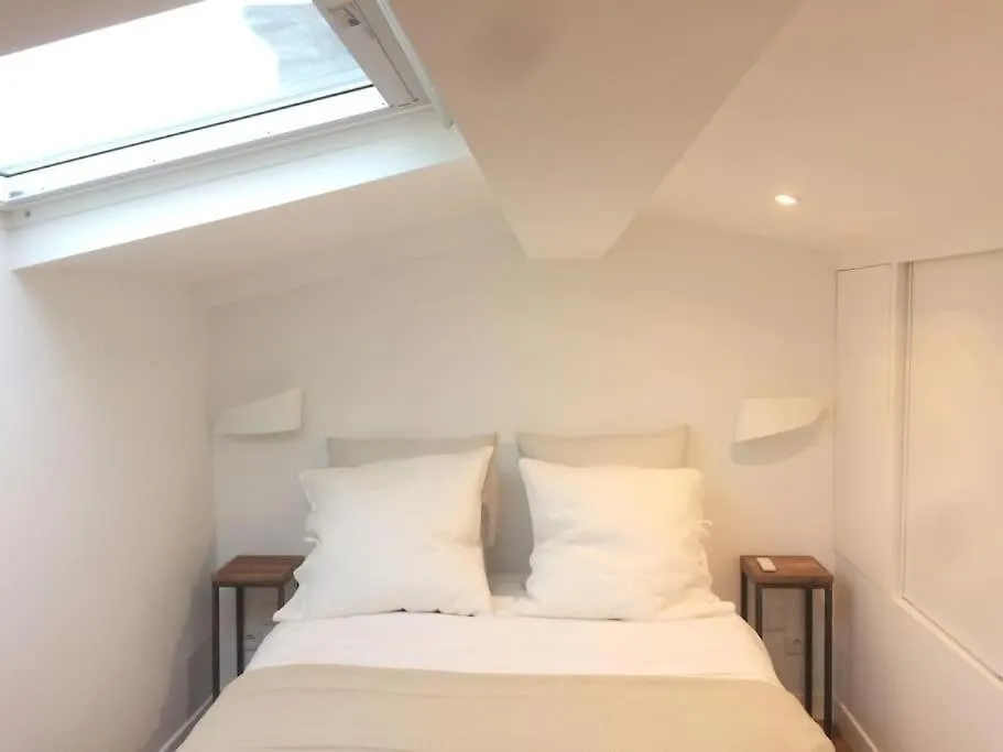 Cosy And Chic Flat In Saint Germain Paris